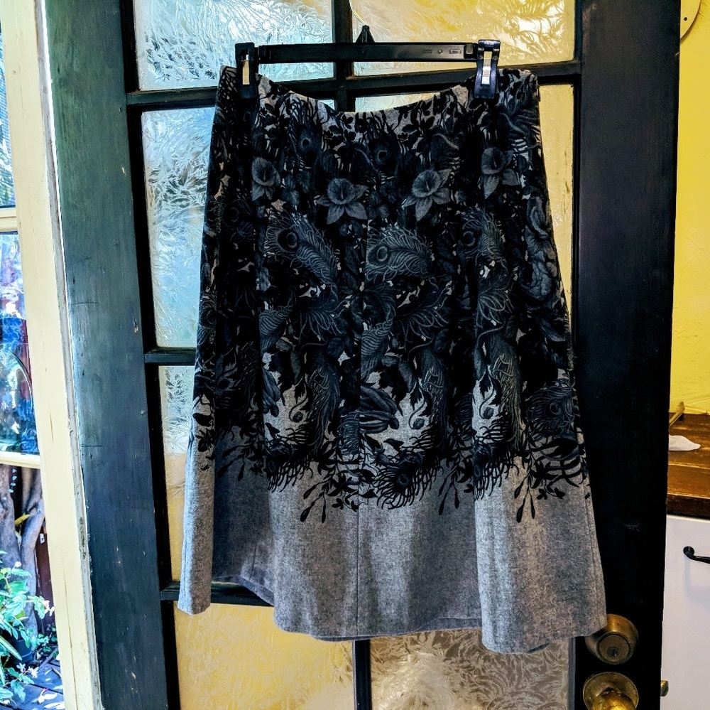 ✪ Talbot's 8 black and white floral wool skirt